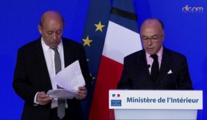 Attentat de Nice : Conférence de presse de Bernard Cazeneuve et Jean-Yves Le Drian le 16 juillet 2016