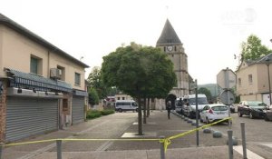 St-Etienne-du-Rouvray: l'église fermée au lendemain de l'attaque