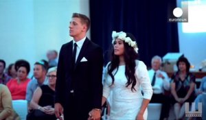 Une mariée émue par un Haka en son honneur en Nouvelle Zélande
