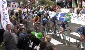 Grand Prix d'Isbergues 2016 - La victoire de Kristoffer Halvorsen au sprint devant Romain Feillu et Baptiste Planckaert