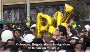 Bogota attend la signature de la paix en musique