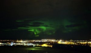 Superbes Aurores Boréales au dessus de l'Islande à Rekjavik
