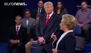Coups bas et répliques cinglantes entre Trump et Clinton
