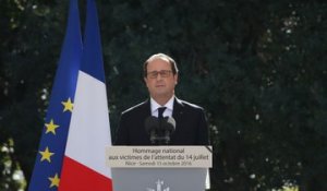 Hommage national: "leur entreprise maléfique échouera" assure François Hollande