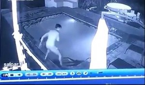 Grosse frayeur : un crocodile attaque un couple dans une piscine