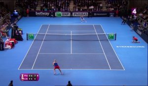 Garcia met à terre Kvitova pour prendre le 1er set