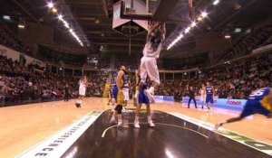 Basket Champions League - ASVEL - L'action collective d'école de l'ASVEL pour le dunk de Sy