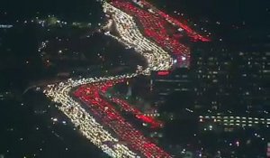 Un gigantesque embouteillage à Los Angeles pour Thanksgiving