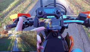 Un motard commande son drone suiveur MAVIC depuis sa moto !