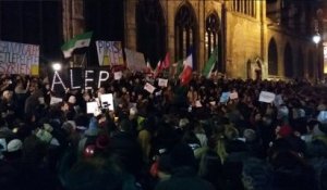 Des centaines de Parisiens manifestent en soutien aux victimes d'Alep