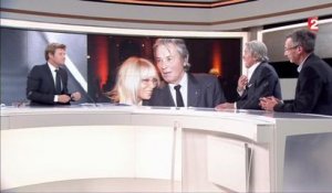 Mireille Darc a de nouveau failli mourir d'après Alain Delon : "Son coeur s'est arrêté" (Vidéo)
