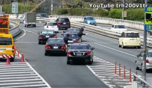 une autoroute bloquée pour le ministre japonais