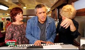 Catherine et Liliane reçoivent Julien Clerc et lui demandent de chanter du... Michel Sardou ! Regardez