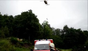 [VIDEO] Et s'il fallait sauver un parapentiste accroché dans un arbre.....