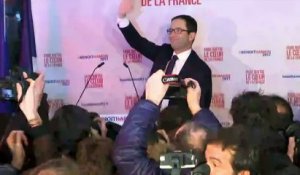 Primaire PS: duel Hamon-Valls au second tour