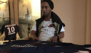 Ronaldinho : "Un jour, si on me propose de revenir, pourquoi pas,  je suis un fils du PSG"