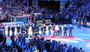 Médailles, podium et clapping des Bleus - France Norvège - Finale du mondial 2017