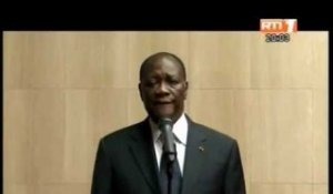 Sommet de la CEDEAO à Ouaga: Le Président Ouattara fait le point à son arrivée à Abidjan
