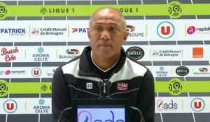Le point-presse d'Antoine Kombouaré avant Guingamp-Lyon