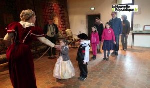 VIDEO (41) :La révérence redevient à la mode au château de Talcy