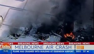 Australie: Un petit avion s'est écrasé cette nuit sur un centre commercial de Melbourne - Il y aurait plusieurs victimes