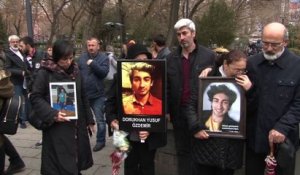 Ankara, un an après l'attentat: tristesse et colère dominent