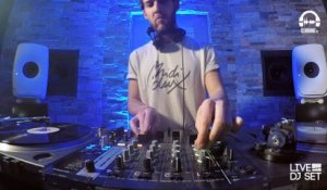 Live DJ Set with Theo Muller