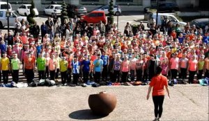 Aix-les-Bains : flash mob de folie pour lancer la compétition internationale d’aérobic !
