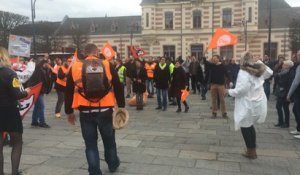 Oberthur : les salariés en grève défilent en ville