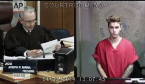 Justin Bieber - Ses yeux changent de couleur lors de son passage en justice