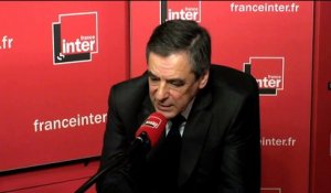 François Fillon : "Le programme de Marine Le Pen est un programme qui n'a aucun sens."