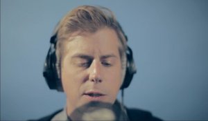 Andrew McMahon in the Wilderness - Cecilia And The Satellite