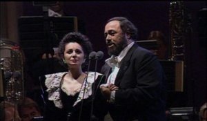 Luciano Pavarotti - Puccini: Che gelida manina - w/chyron [La Boheme]