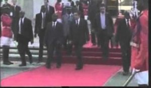 Départ du 1er Ministre Français François Fillon après une visite de 48 heures en Côte d'Ivoire