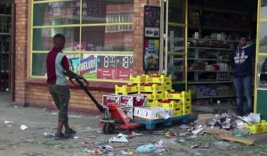 Afrique du sud: une ville saccagée par des affrontements