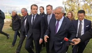 Emmanuel Macron reçu par Jean-Pierre Raffarin dans la Vienne