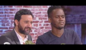 Cyril Hanouna au bord des larmes après un défi culinaire dans le Hanounight Show (vidéo)