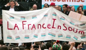 Francis Lalanne défie Manuel Valls aux législatives