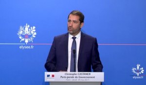 Emmanuel Macron souhaite "solidarité", "collégialité" et "confidentialité" au conseil des ministres