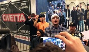 Linkin Park débarque dans le métro de New York pour jouer en live