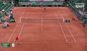 Roland-Garros 2017 : Le coup droit surpuissant de la jeune Jaimee Fourlis ! (2-4)