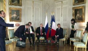 Première rencontre franche Macron-Poutine à Versailles
