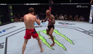 Bizarre : la jambe de ce combattant UFC devient folle !