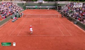 Roland-Garros 2017 : Le débreak en finesse et en deux temps de Vesely (2-3)