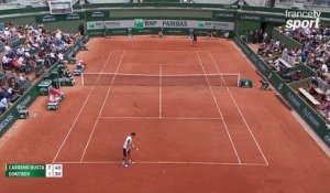 Roland-Garros 2017 : Pablo Carreno Busta envoie tout sur son coup droit (7-5, 1-0)