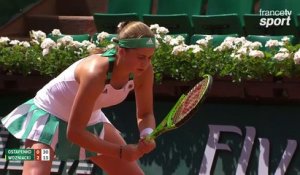 Roland-Garros 2017 : Malgré le vent, Ostapenko et Wozniacki jouent un beau tennis (0-2)