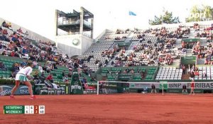 Roland-Garros 2017 : Toujours un gros combat entre Wozniacki et Ostapenko ! (4-6, 6-2, 2-2)