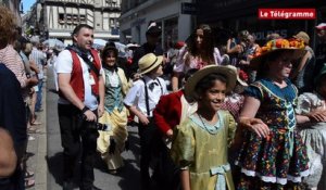 Vannes. Fêtes Historiques : la ville noire de monde