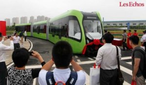 Le premier train sans rails dévoilé en Chine