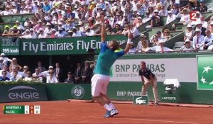 Roland-Garros 2017 : Stan Wawrinka se libère sur son revers (2-6, 0-3)